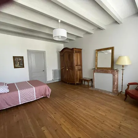 Gitevdelacour * Sainte-Meme